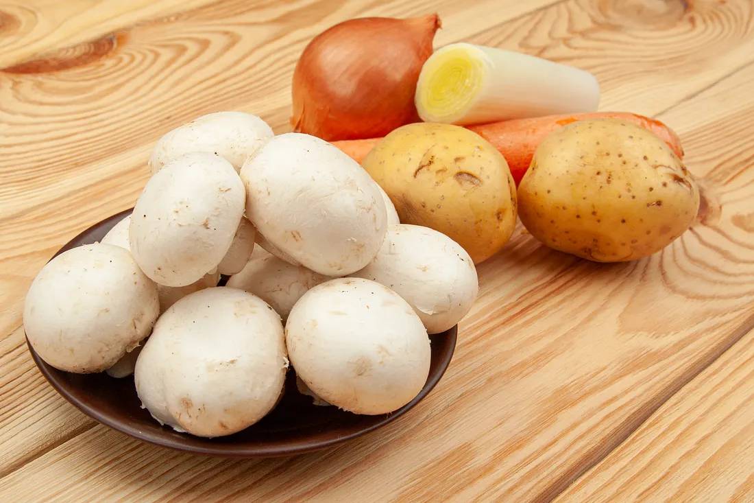Картофельный (овощной) суп с шампиньонами — ингредиенты