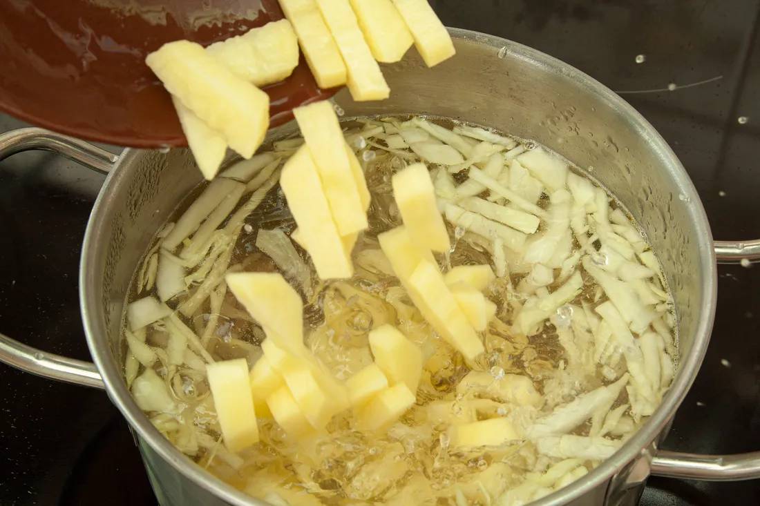 Картофель отправить вариться