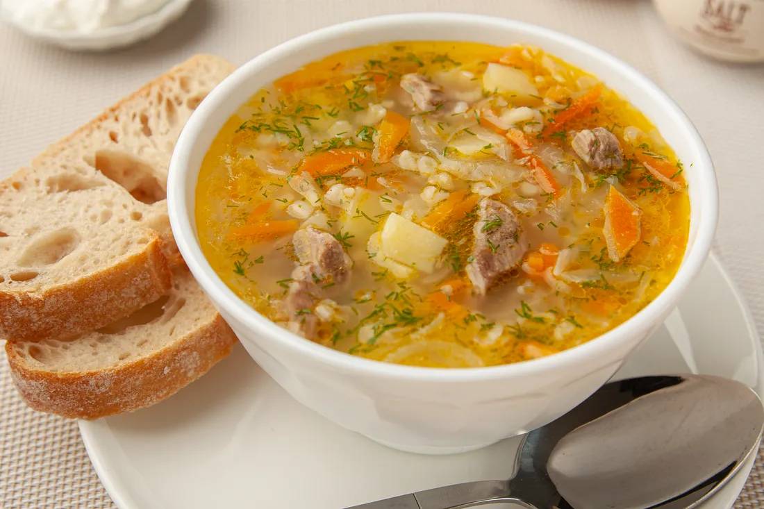 Щи из квашеной капусты по-уральски с булгуром