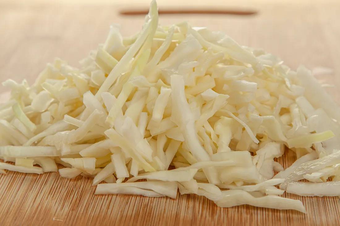 Капусту нашинковать