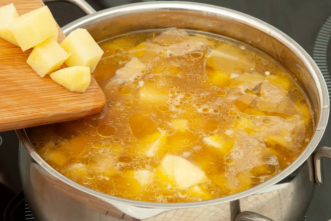 Отправить картофель к грибам