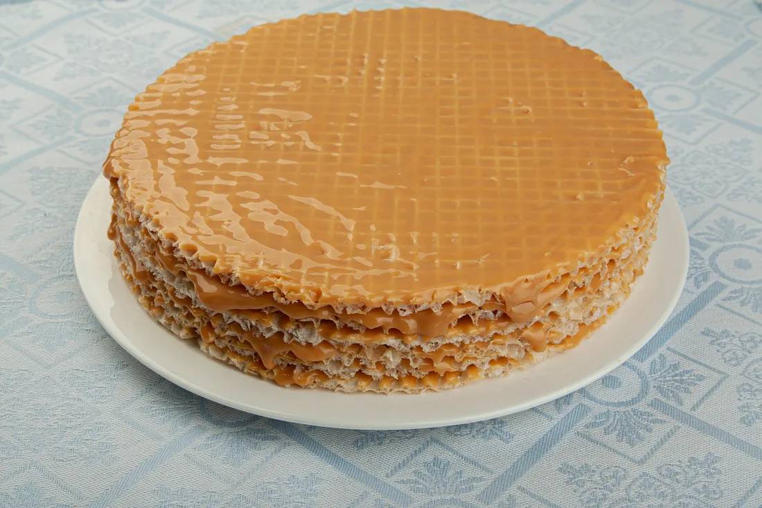 И так делать со всеми коржами