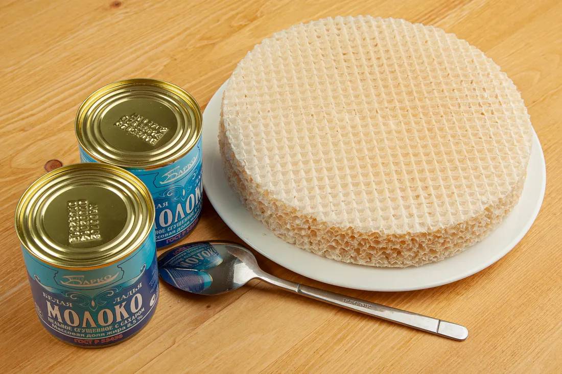 Вафельный торт со сгущенкой — ингредиенты